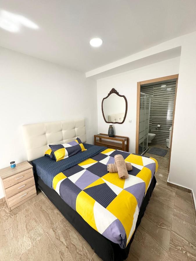 Suite Del Ayuntamiento อาลิกันเต ภายนอก รูปภาพ